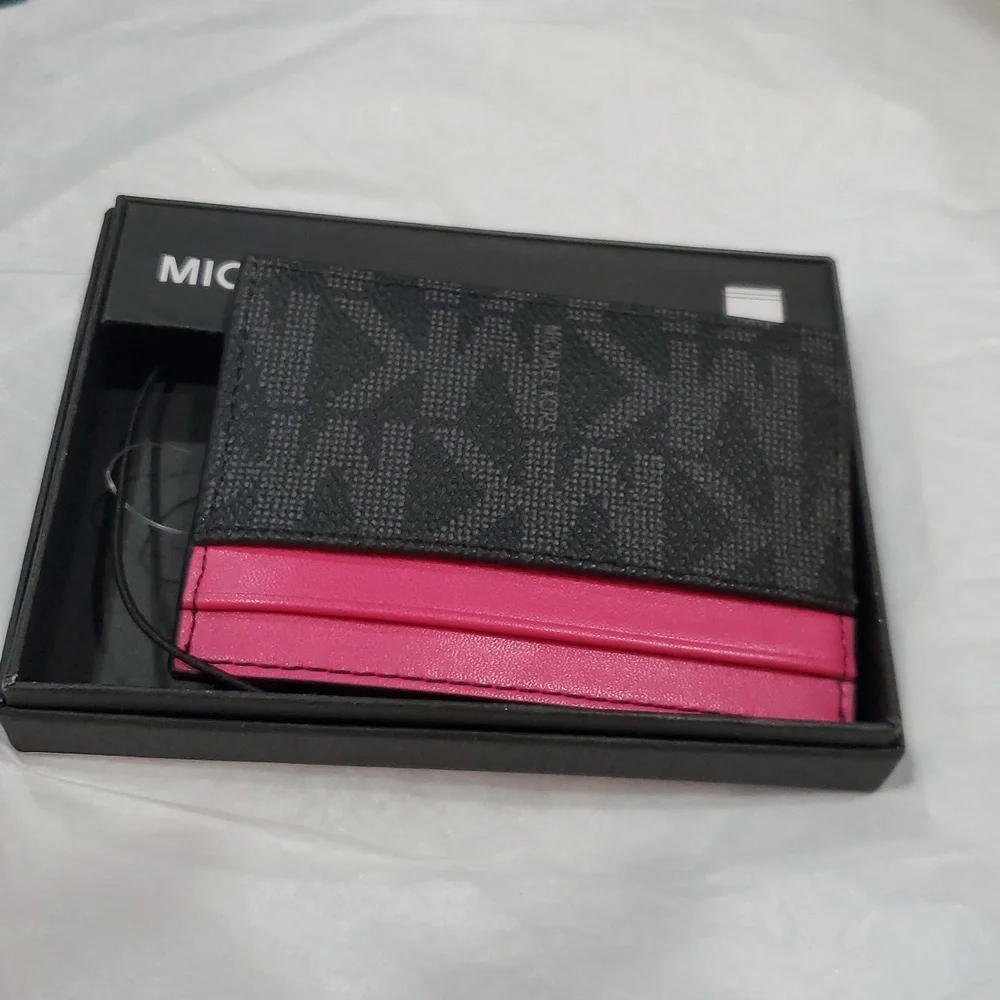 Michael Michael kors‎ black monogram pink dragonfruit trim jet set card case new